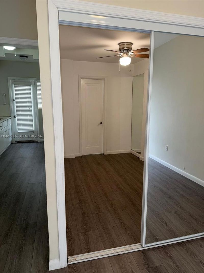 1007 Meridian Ave , Unit 9, Miami Beach, FL 33139 Photo