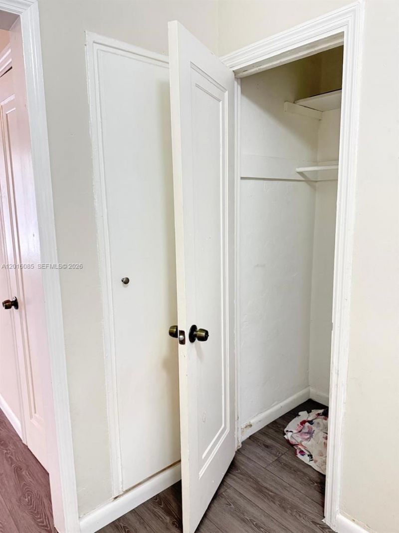 1007 Meridian Ave , Unit 9, Miami Beach, FL 33139 Photo