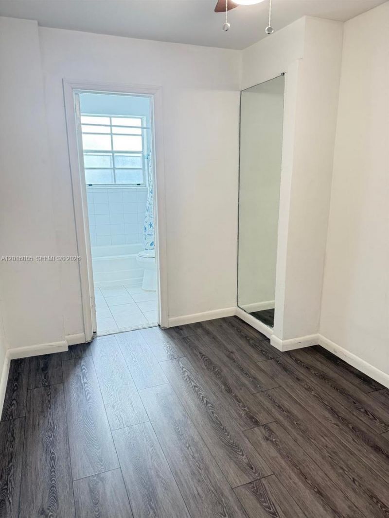 1007 Meridian Ave , Unit 9, Miami Beach, FL 33139 Photo