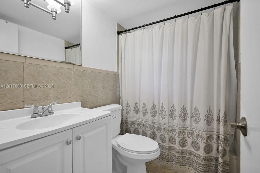 2920 SW 28th Ter, Unit 207, Miami, FL 33133 Photo