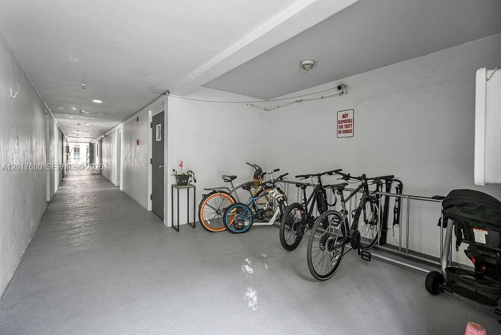 2920 SW 28th Ter, Unit 207, Miami, FL 33133 Photo