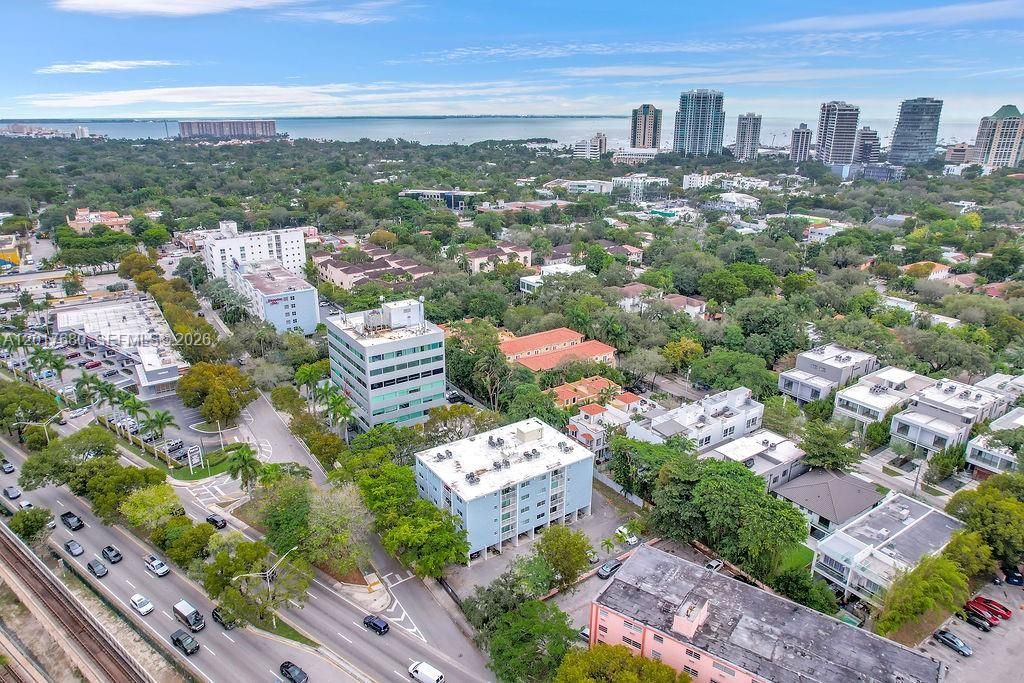 2920 SW 28th Ter, Unit 207, Miami, FL 33133 Photo