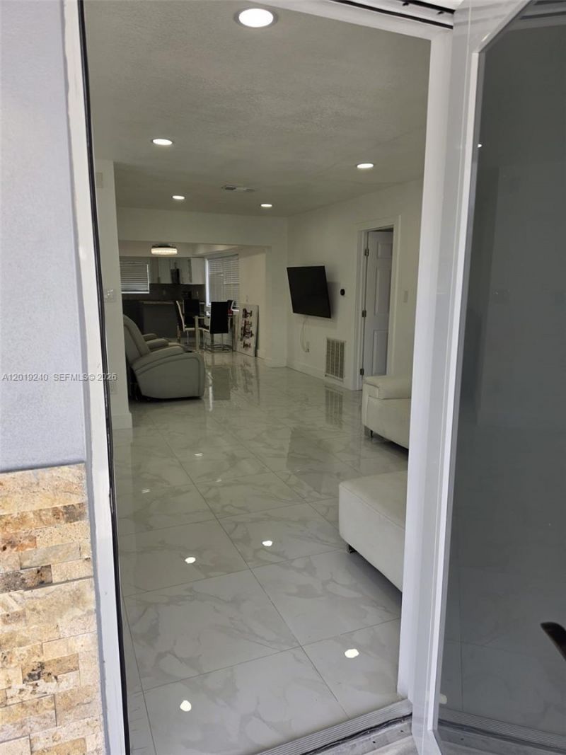 6370 Fletcher St , Hollywood, FL 33023 Photo