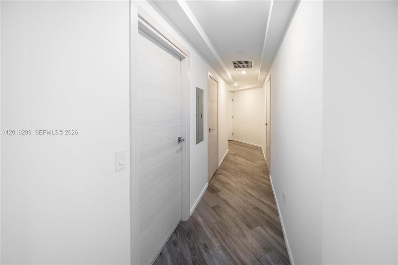 801 S Miami Ave , Unit 3905, Miami, FL 33130 Photo
