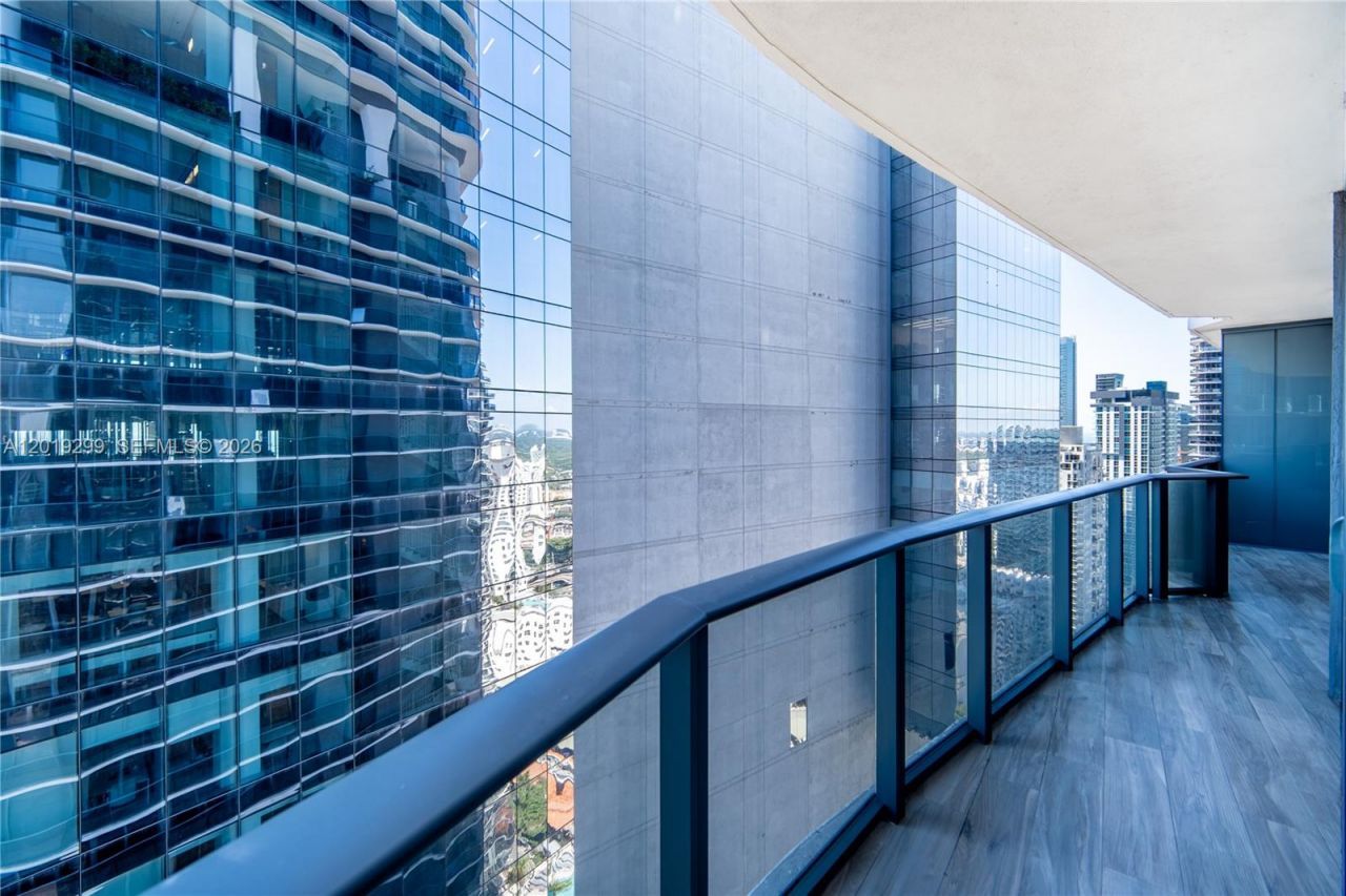 801 S Miami Ave , Unit 3905, Miami, FL 33130 Photo