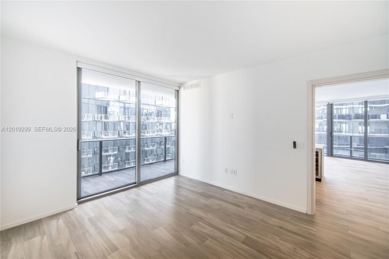 801 S Miami Ave , Unit 3905, Miami, FL 33130 Photo