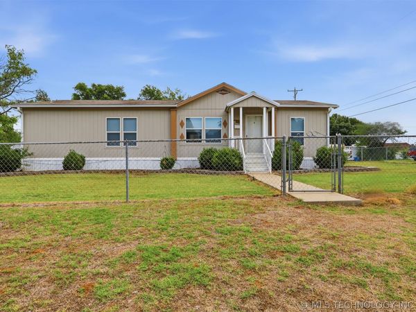 422 S Grand Avenue, Drumright, OK 74030