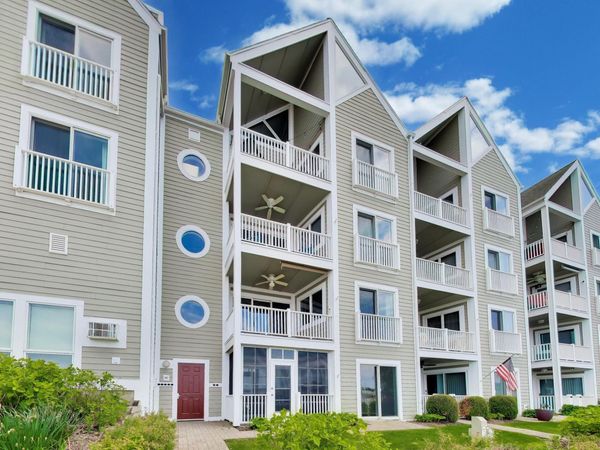 310 Oselka Drive, Unit 155, New Buffalo, MI 49117