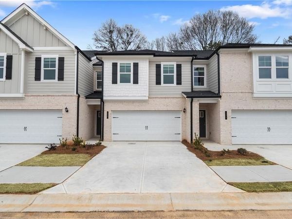 667 Treasure Drive , Stockbridge, GA 30281