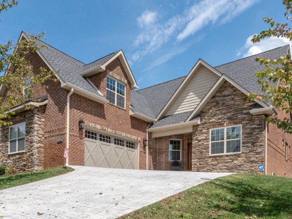 1574 Tsuga Drive, Alcoa, TN 37701