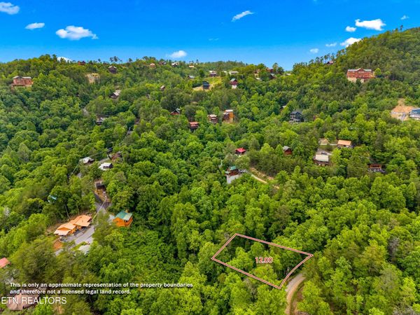 Red Bone Way, Sevierville, TN 37876