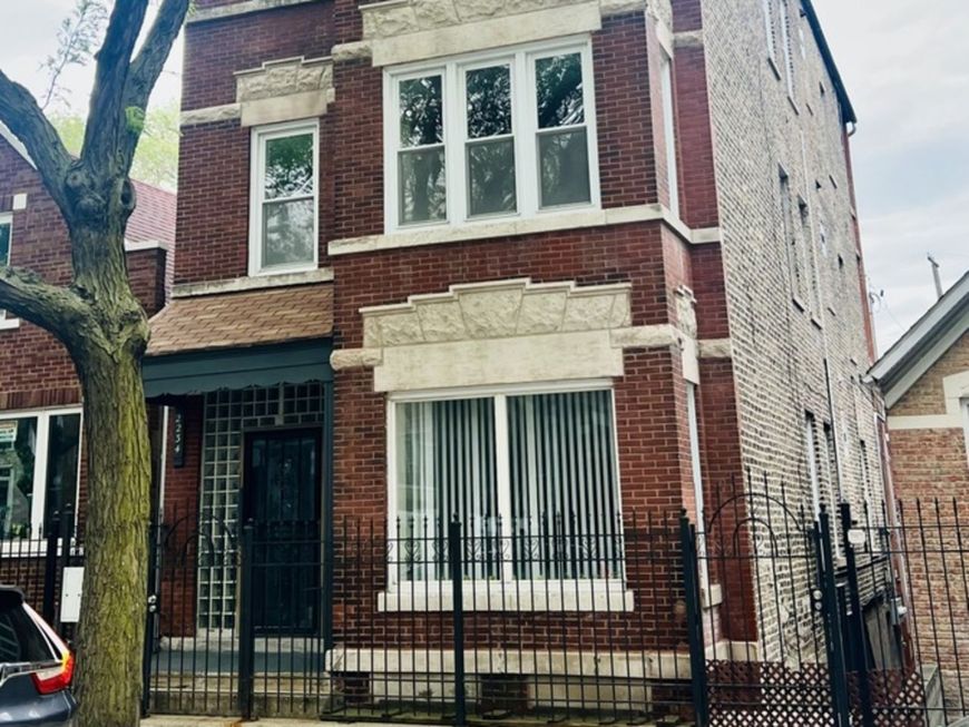 Main Photo