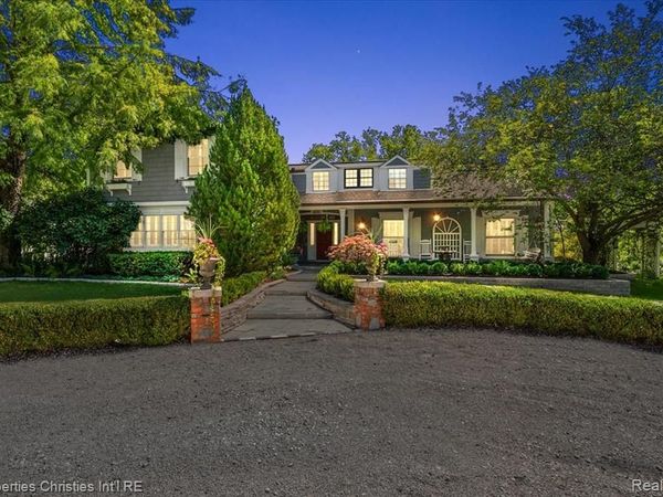 275 BARDEN Road, Bloomfield Hills, MI 48304