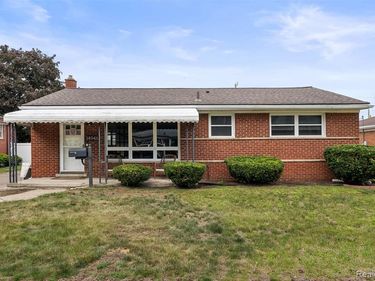 34946 Elmira Street, Livonia, MI 48150