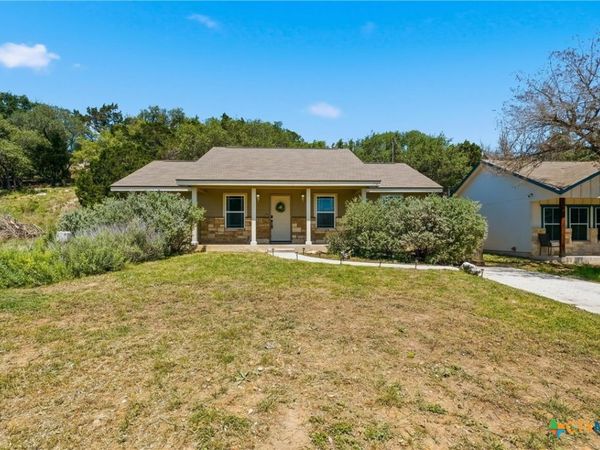 1427 Bonnyview Dr , Canyon Lake, TX 78133