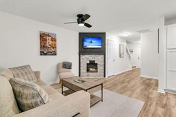 103 Taylor Circle photo 4