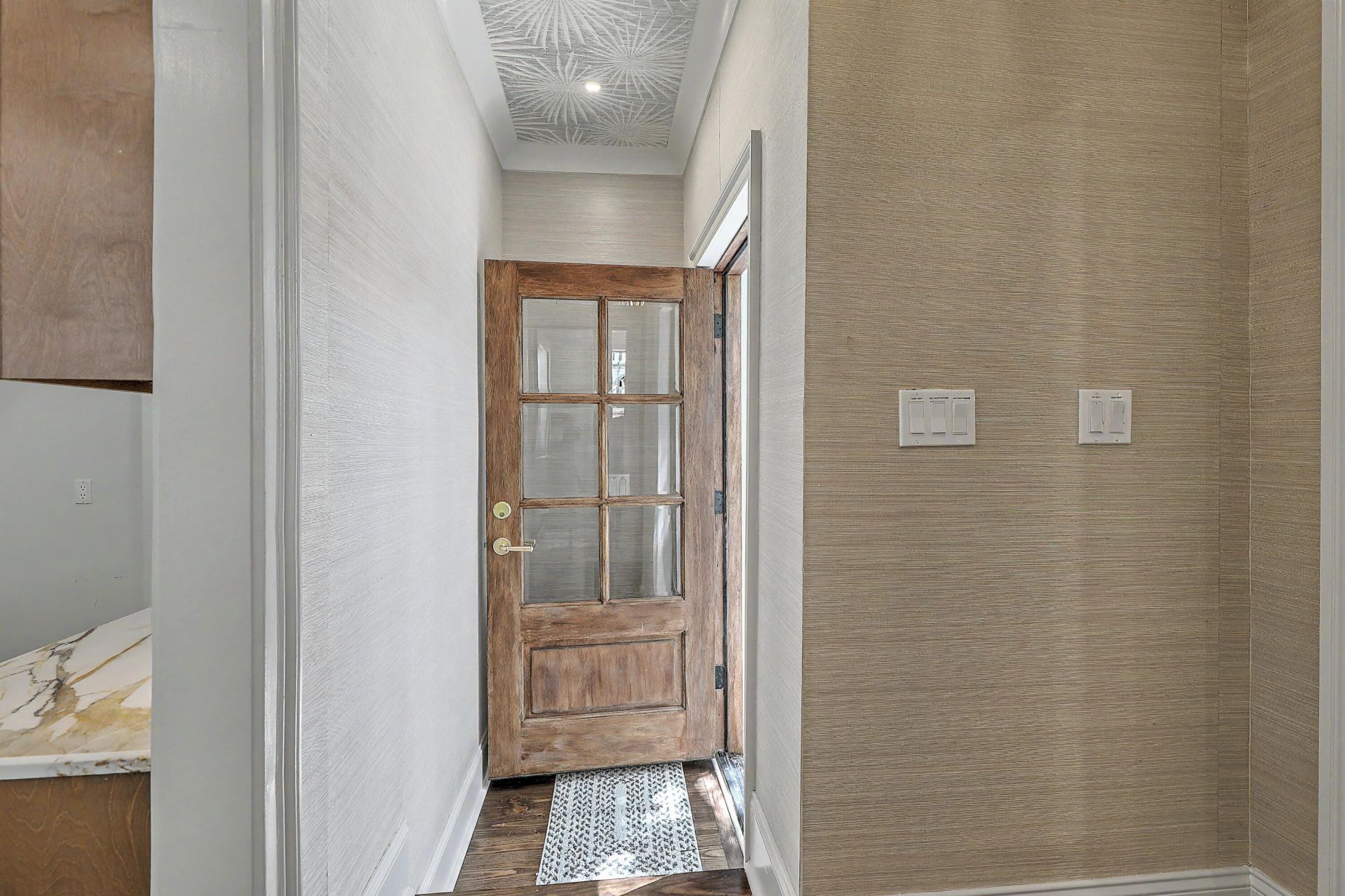 75 Smith Street Photo 16