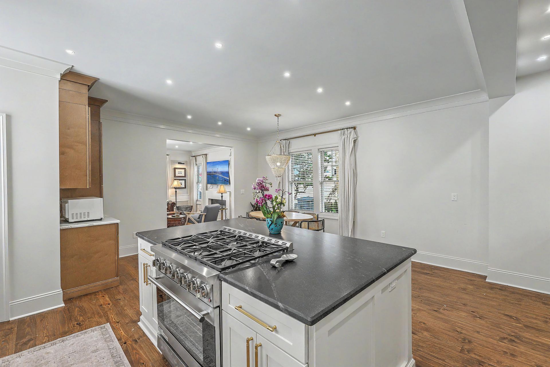 75 Smith Street Photo 8