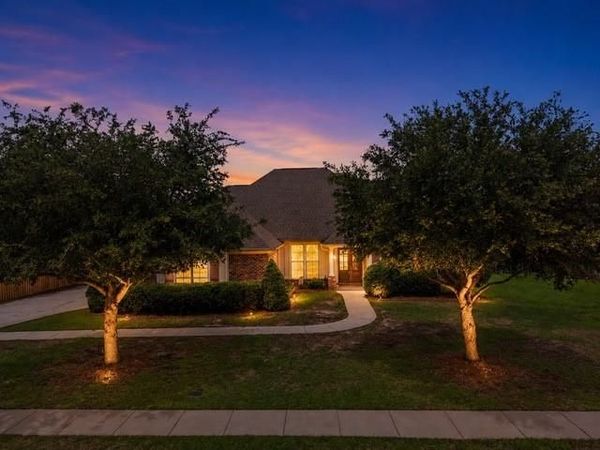 9583 Kasey Court, Daphne, AL 36526