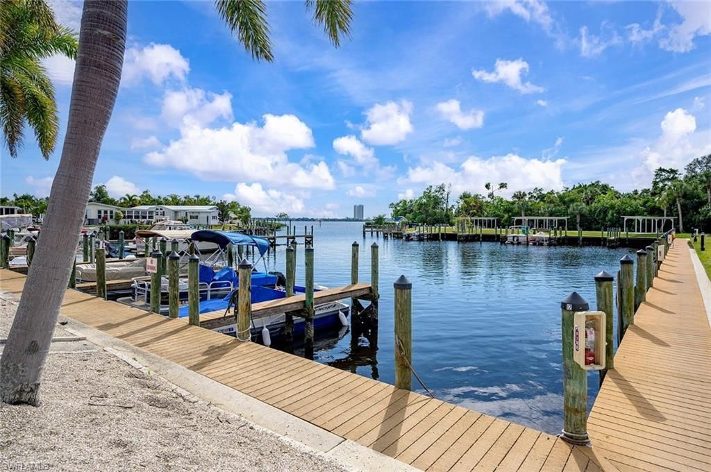 5664 Captain John Smith Loop, North Fort Myers, FL 33917 Photo