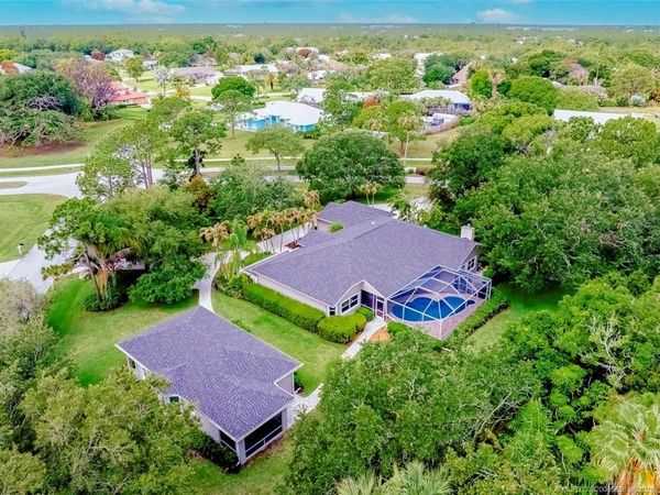 2671 NE Pinecrest Lakes Boulevard, Jensen Beach, FL 34957