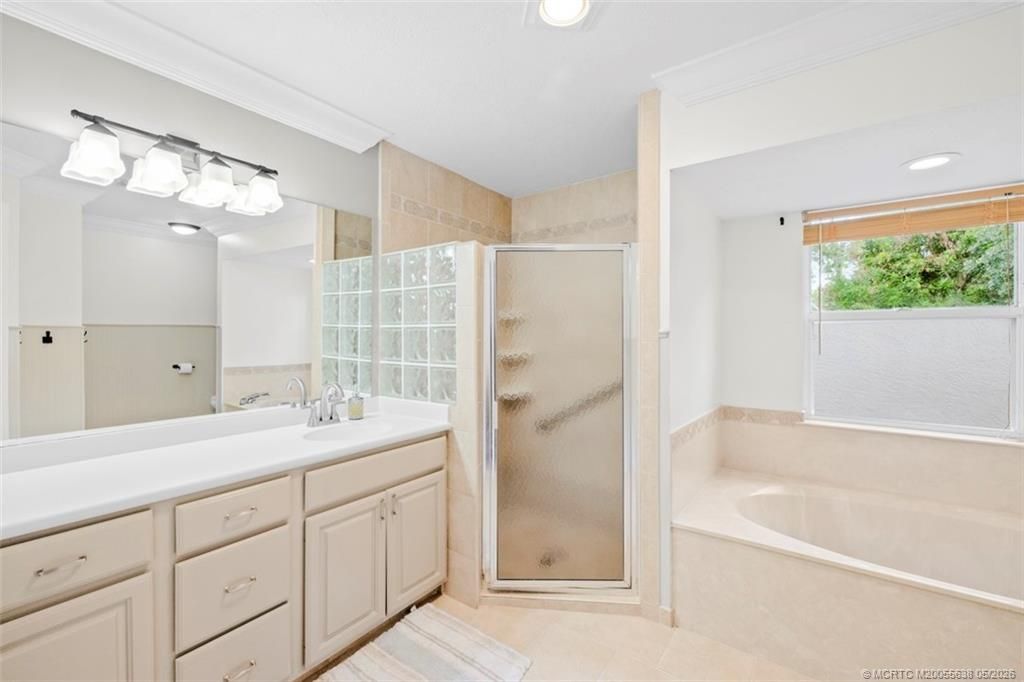 2671 NE Pinecrest Lakes Boulevard, Jensen Beach, FL 34957 Photo