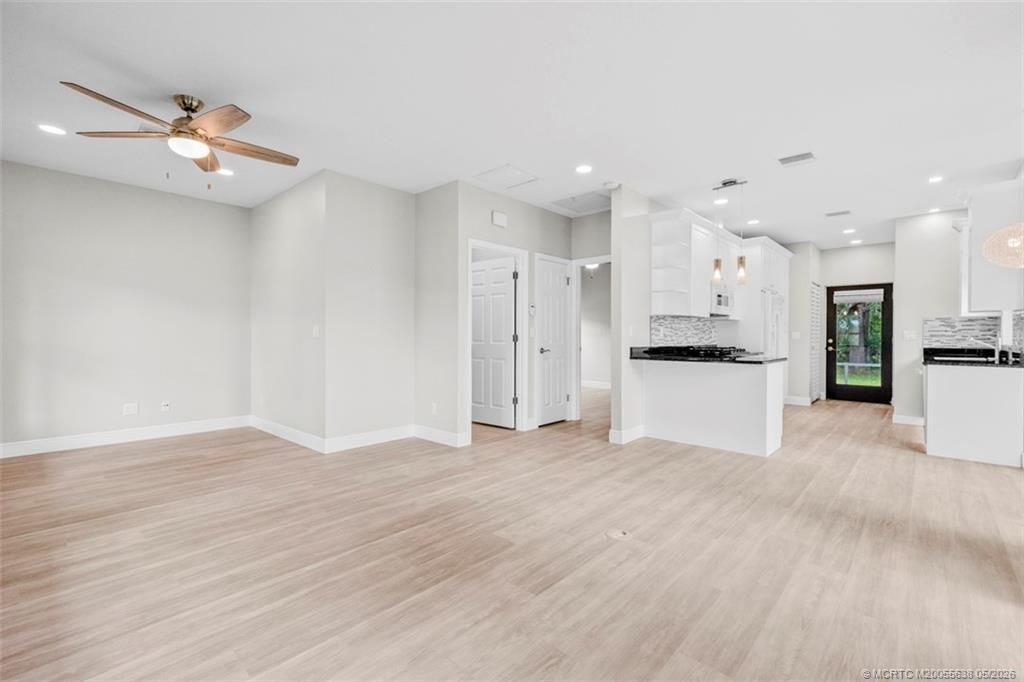 2671 NE Pinecrest Lakes Boulevard, Jensen Beach, FL 34957 Photo