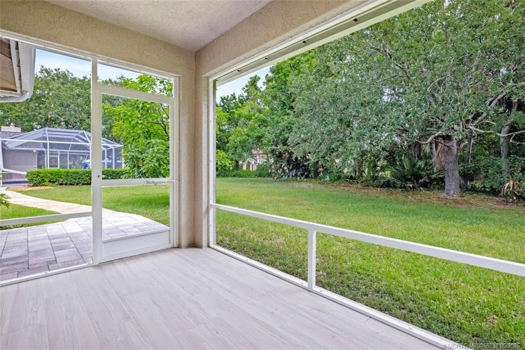 2671 NE Pinecrest Lakes Boulevard, Jensen Beach, FL 34957 Photo