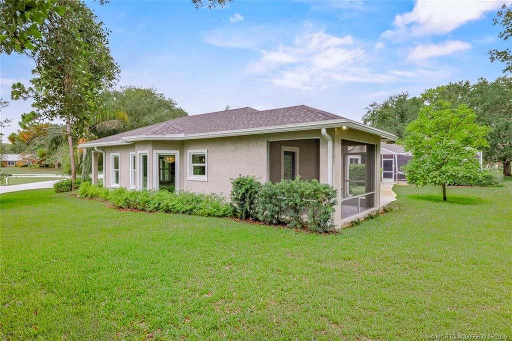 2671 NE Pinecrest Lakes Boulevard, Jensen Beach, FL 34957 Photo