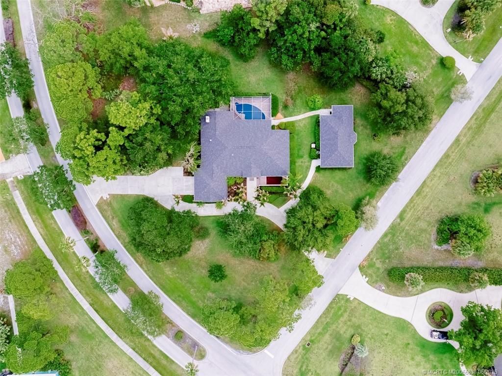 2671 NE Pinecrest Lakes Boulevard, Jensen Beach, FL 34957 Photo