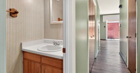 106 Smithridge Park, Reno, NV 89502 Photo