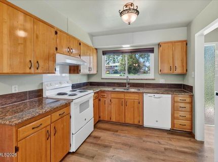 106 Smithridge Park, Reno, NV 89502 Photo