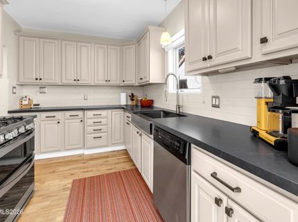912 Nixon Avenue, Reno, NV 89509 Photo