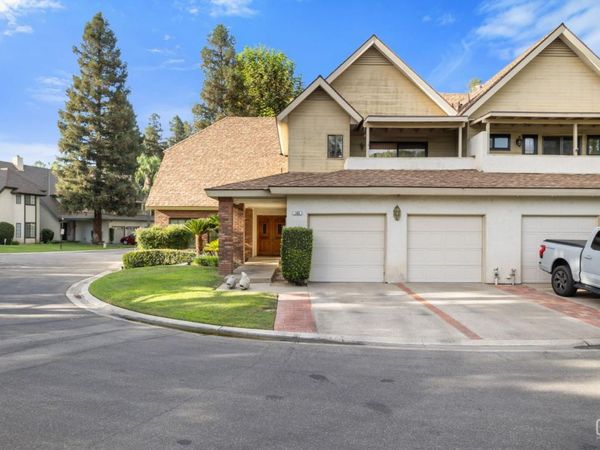 100 Stockdale Circle, Bakersfield, CA 93309