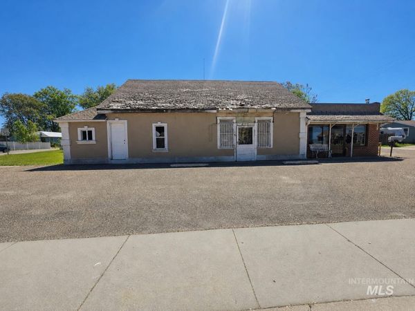 614 N 5th Ave, Caldwell, ID 83605