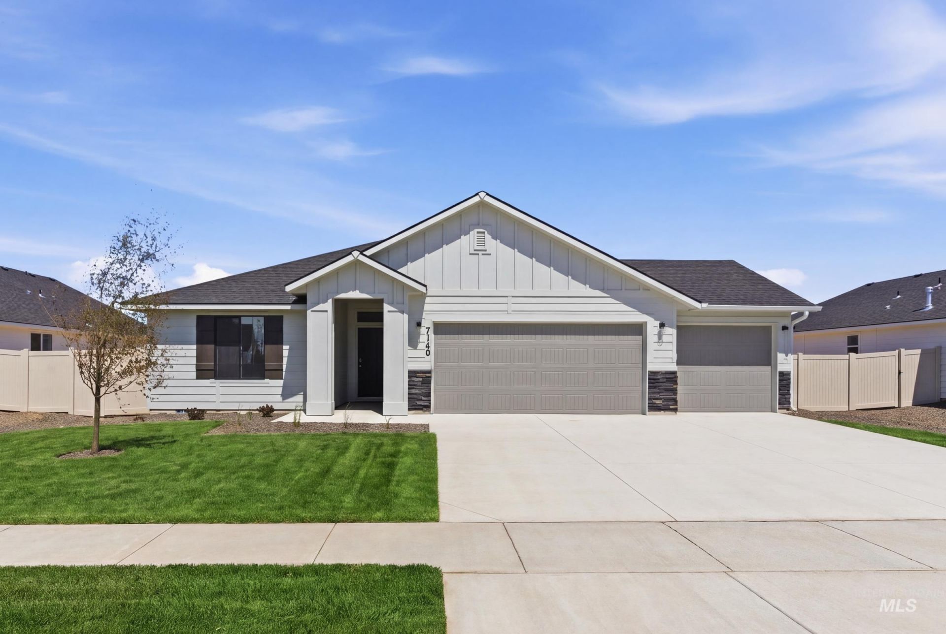 7140 E Marble Springs Dr, Nampa, ID 83687 Main Photo