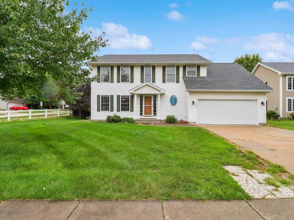 1001 N 9th Street, Indianola, IA 50125