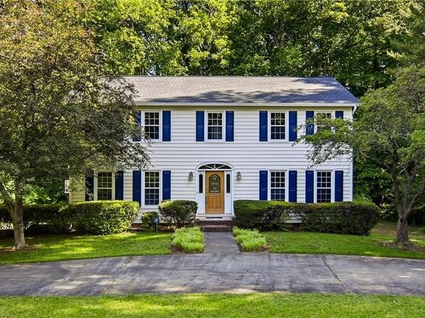 705 Luxbury Road, Winston-Salem, NC 27104