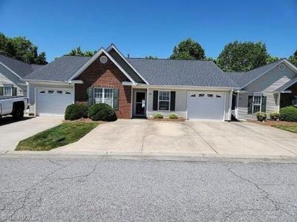716 Wynbrook Square Lane, Winston-Salem, NC 27103