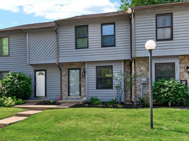 1069 Crisfield Drive, Union Twp, OH 45245 Photo 2