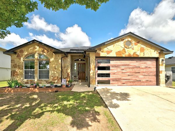 105 Lidell ST , Hutto, TX 78634