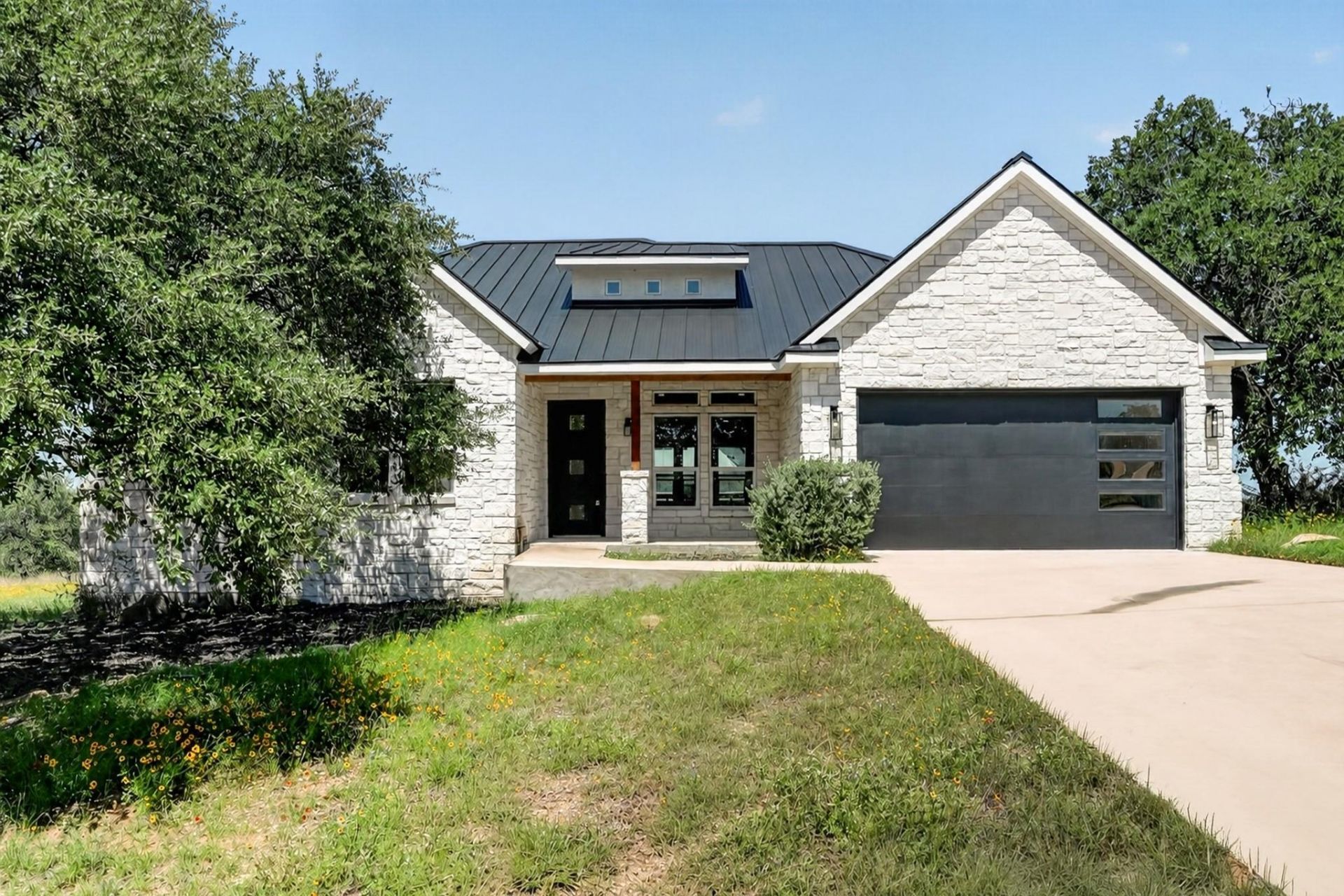 100 W Up There , Horseshoe Bay, TX 78657 Main Photo