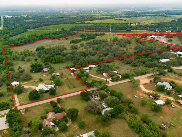 7866 County Road 404, Spicewood, TX 78669