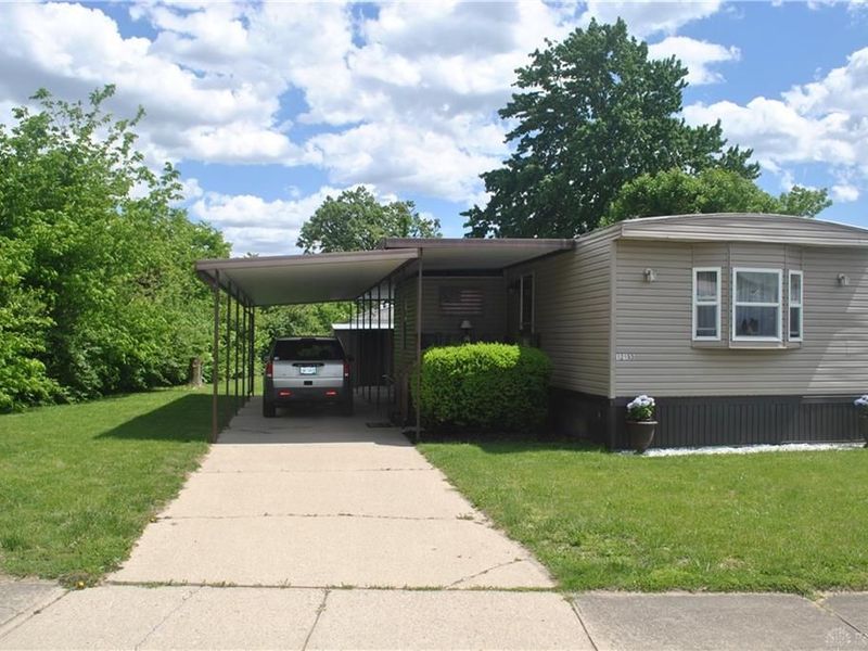12155 Wellington Avenue, Bethel Township, OH 45341 Photo 2