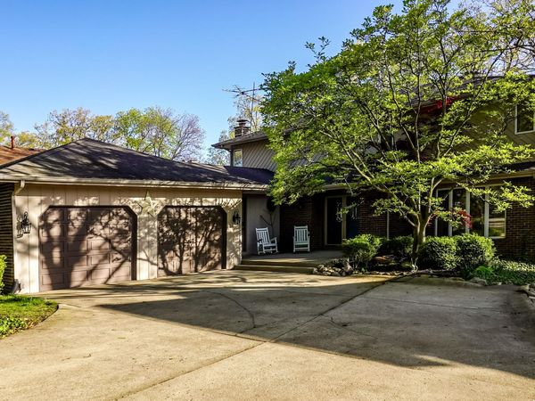 467 Amhurst Road , Valparaiso, IN 46385