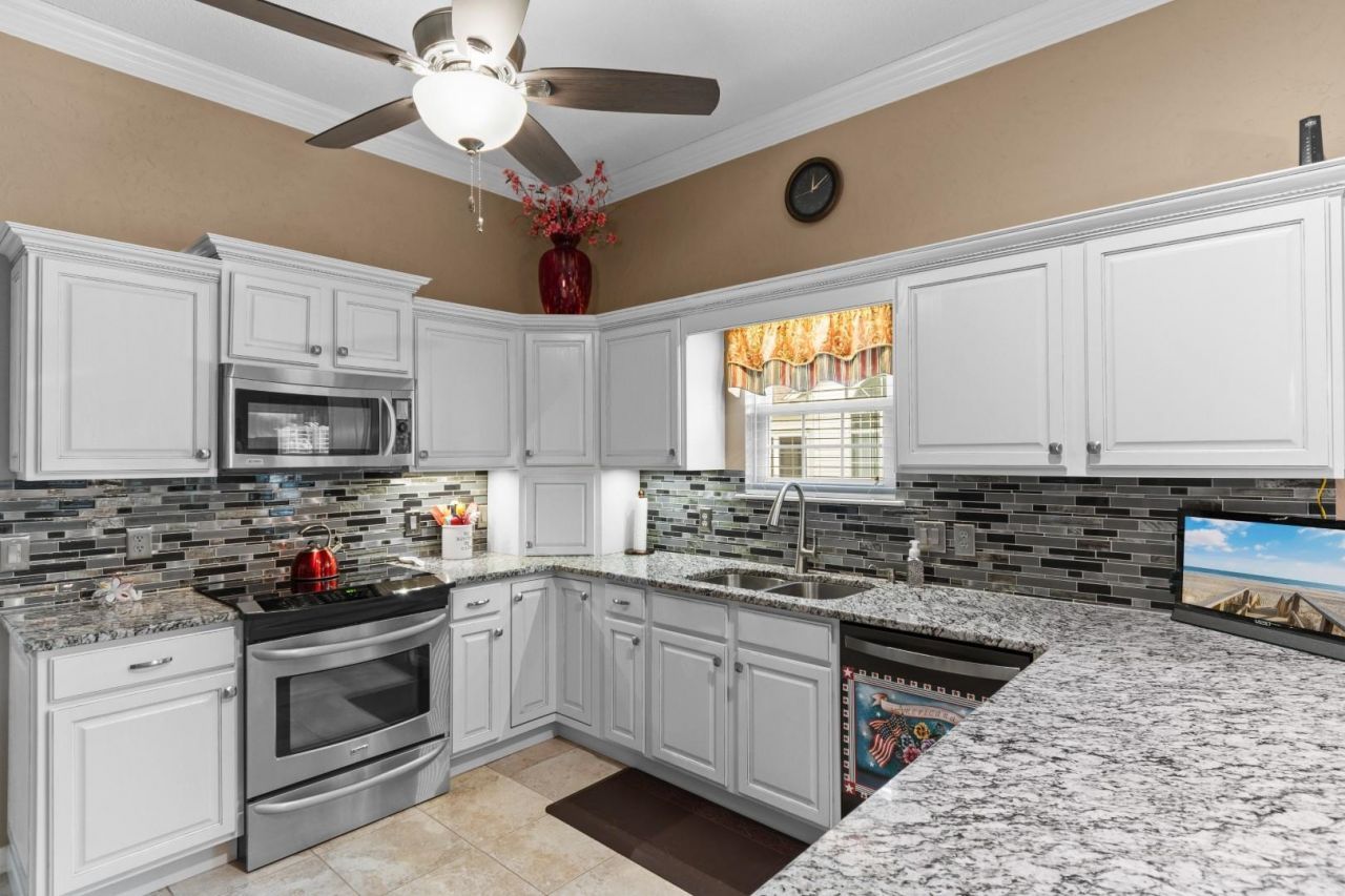 1774 Candlewick Ct.  Photo 4