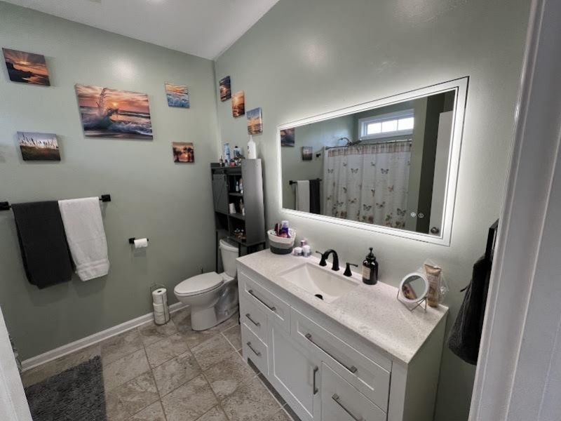 735 Wintercreeper Dr.  Photo 12