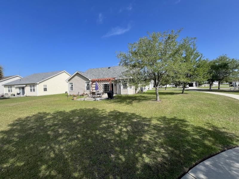 735 Wintercreeper Dr.  Photo 24