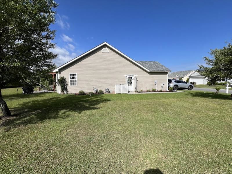 735 Wintercreeper Dr.  Photo 25