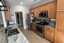 735 Wintercreeper Dr.  photo 4